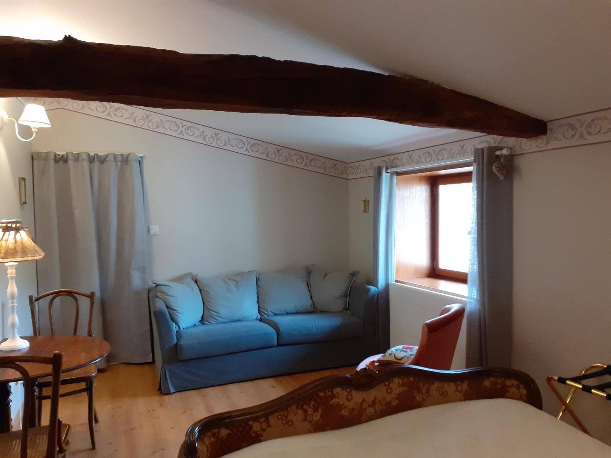 Le Clos Du Jubin Tarare Room photo